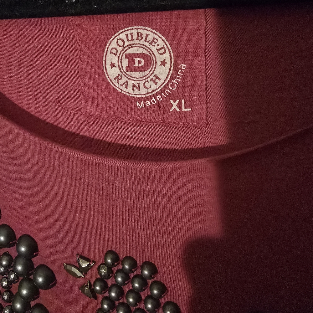Double D Ranch Burgundy Studded Fringe Tee - Picture 4 of 4